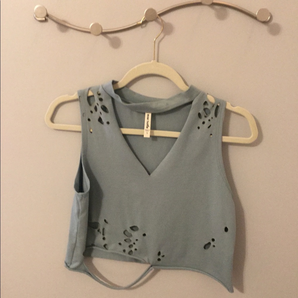 Ripped cropped tank top